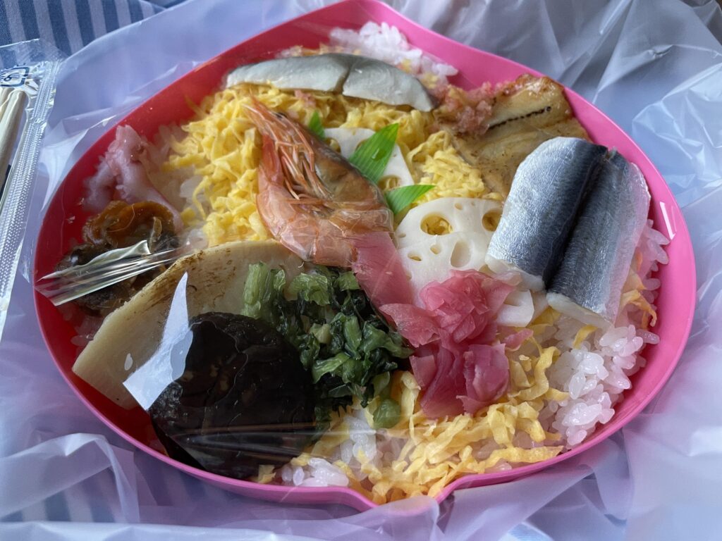 桃太郎の祭りずし